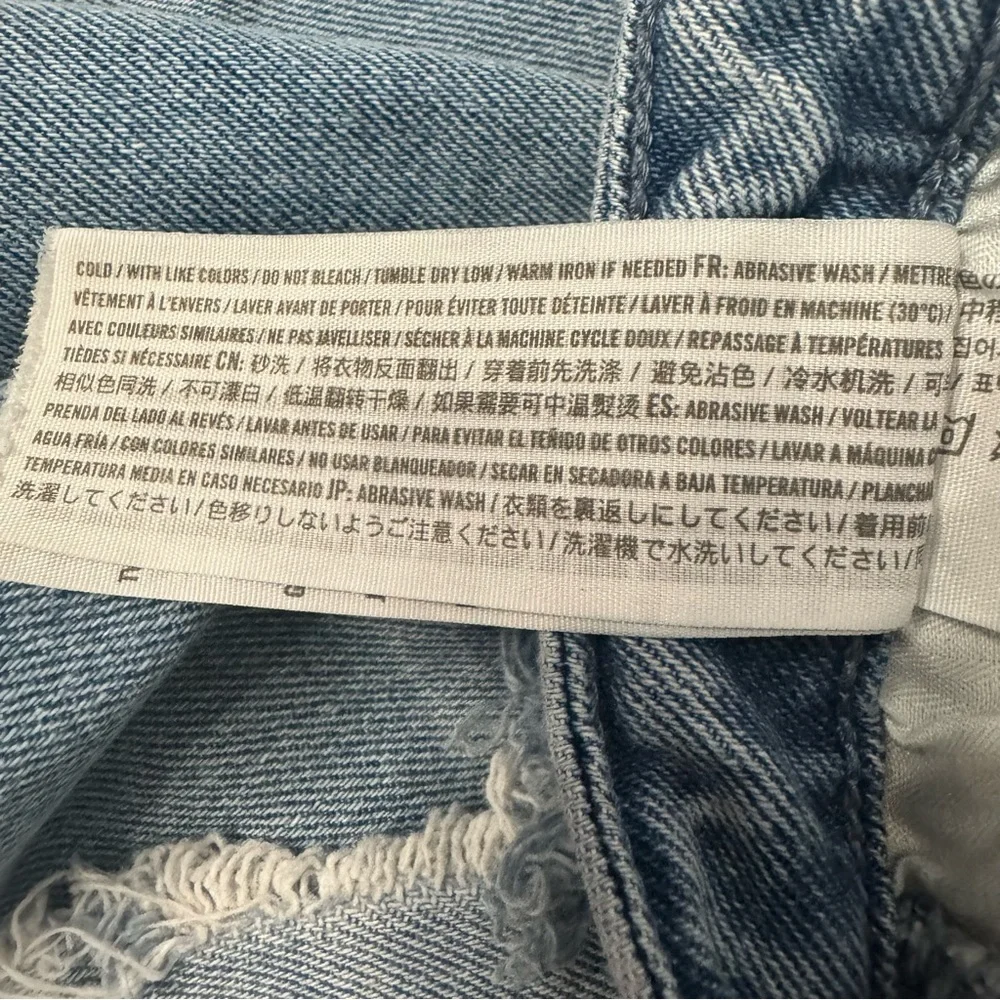 Hollister bundle items